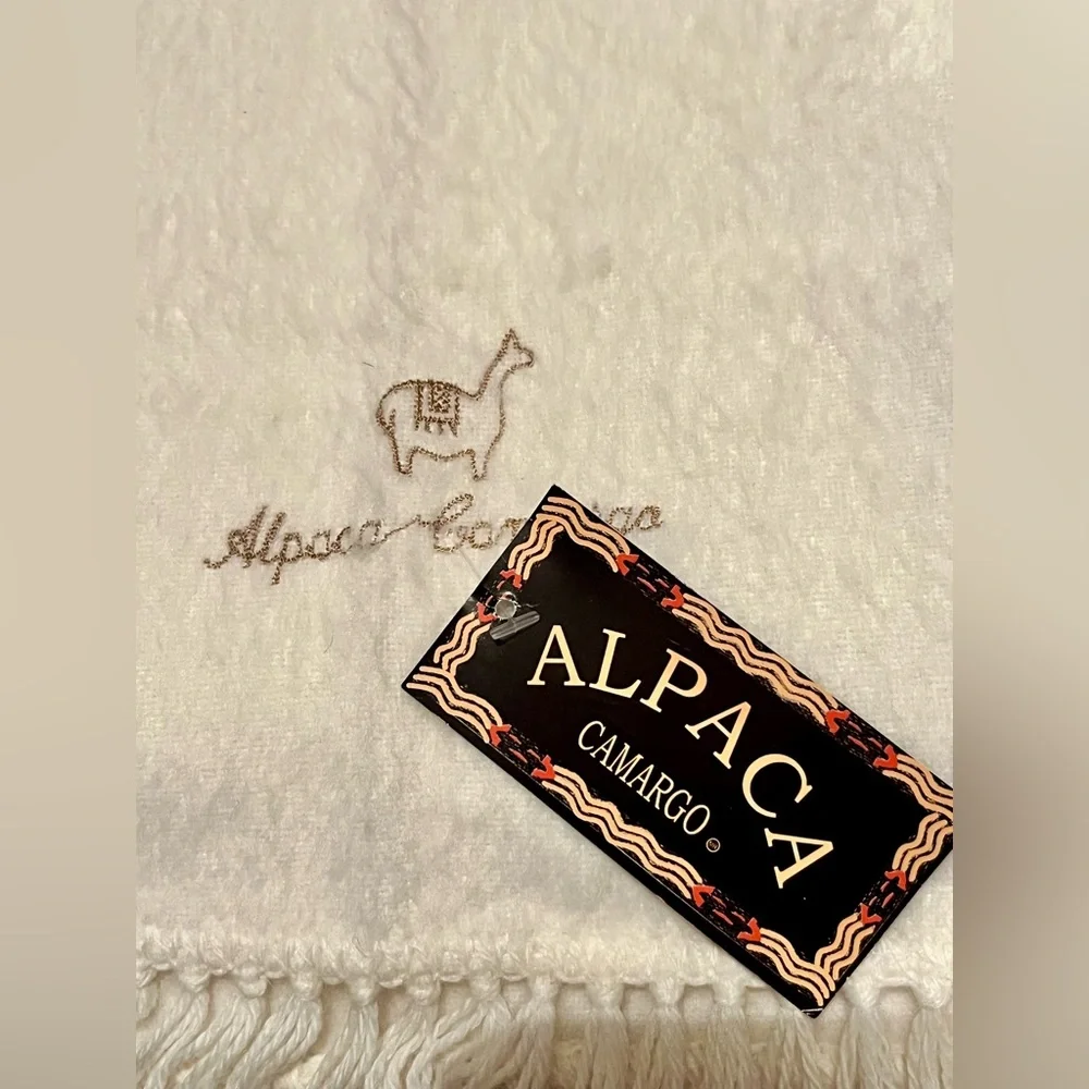 Alpaca Peru Scarf NWT